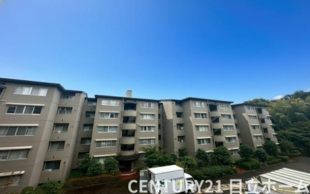 �_�ސ쌧���l�s�s�}��`�c��1���ڂ̒��Ã}���V�����̏Z�˂���̒��]�ʐ^