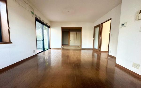 �_�ސ쌧���s�{�O�搼���3���ڂ̒��È�ˌ��Ẵ��r���O