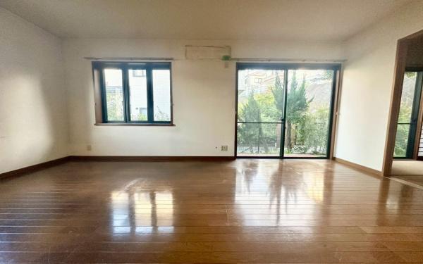 �_�ސ쌧���s�{�O�搼���3���ڂ̒��È�ˌ��Ẵ��r���O