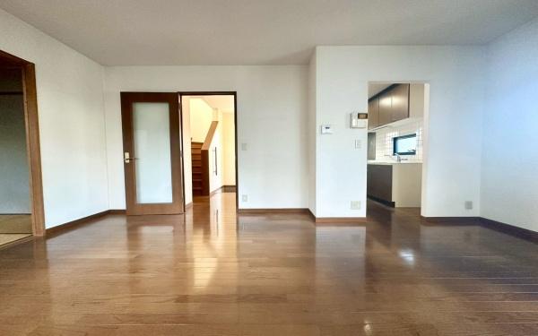 �_�ސ쌧���s�{�O�搼���3���ڂ̒��È�ˌ��Ẵ��r���O