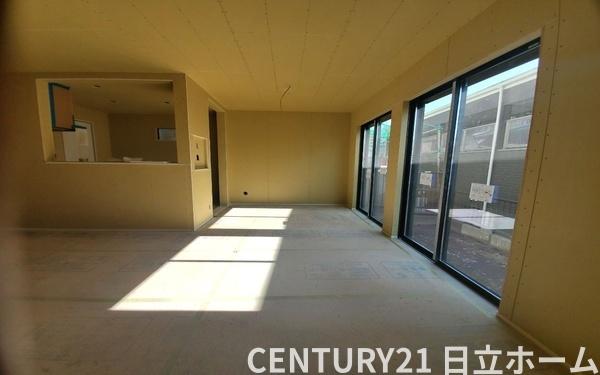 �_�ސ쌧���l�s�ߌ��擌����3���ڂ̐V�z��ˌ��Ẵ��r���O