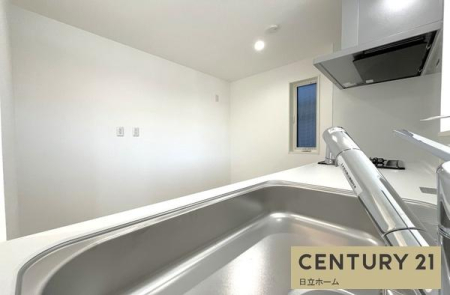 �_�ސ쌧���l�s�ߌ��搶��4���ڂ̐V�z��ˌ��ẴL�b�`��