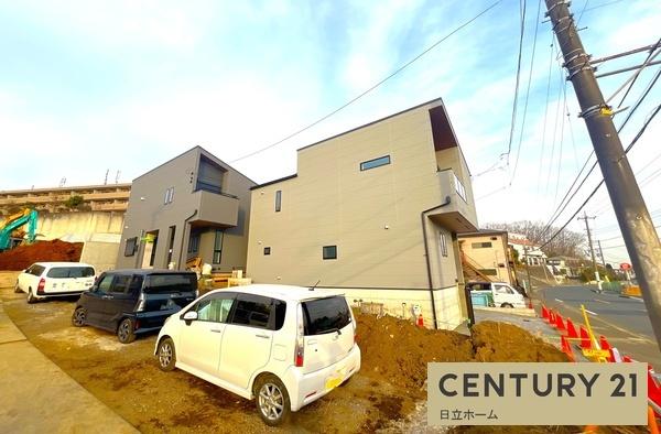 �_�ސ쌧���l�s�_�ސ�搛�c���̐V�z��ˌ��Ă̑O�ʓ��H�܂ތ��n�ʐ^