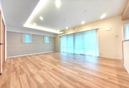 �_�ސ쌧���l�s�ۓy�P�J�敧�����̒��Ã}���V�����̃��r���O