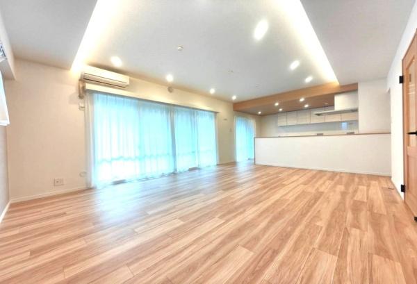 �_�ސ쌧���l�s�ۓy�P�J�敧�����̒��Ã}���V�����̃��r���O