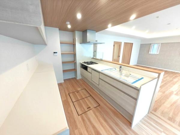 �_�ސ쌧���l�s�ۓy�P�J�敧�����̒��Ã}���V�����̃L�b�`��