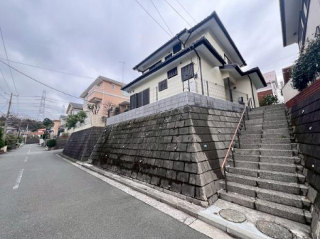 �_�ސ쌧���l�s�h������̒��È�ˌ��Ă̂��̑����n