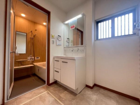 �_�ސ쌧���l�s�h������̒��È�ˌ��Ă̐��ʑ�E���ʏ�