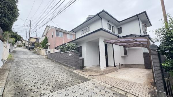 �_�ސ쌧���l�s����㔒��2���ڂ̒��È�ˌ��Ă̑O�ʓ��H�܂ތ��n�ʐ^