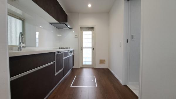 �_�ސ쌧���l�s��攒�S��3���ڂ̒��È�ˌ��ẴL�b�`��