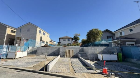 �_�ސ쌧���l�s��q��m����1���ڂ̐V�z��ˌ��Ă̂��̑����n