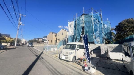 �_�ސ쌧���l�s��q��m����1���ڂ̐V�z��ˌ��Ă̂��̑����n