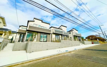 �_�ސ쌧���l�s�t��`�c��3���ڂ̐V�z��ˌ��Ă̌��n�O�ώʐ^