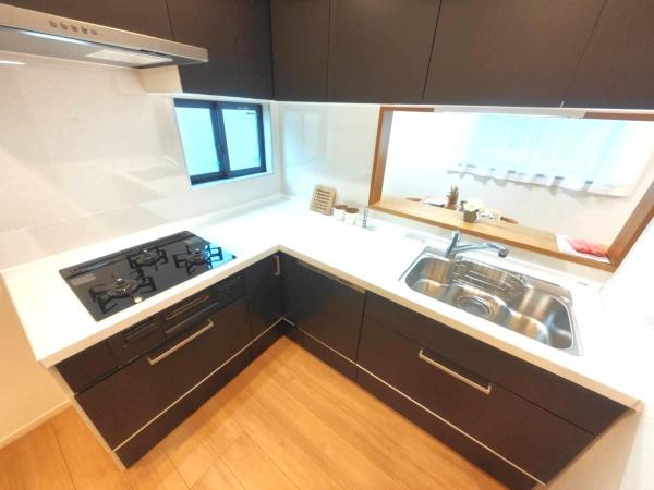 �_�ސ쌧���l�s�h��{����3���ڂ̒��È�ˌ��ẴL�b�`��