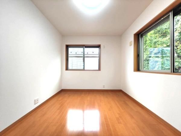 �_�ސ쌧���l�s�h�撷�����̒��È�ˌ��Ă̎q������