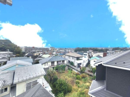 �_�ސ쌧���l�s�h�撷�����̒��È�ˌ��Ă̏Z�˂���̒��]�ʐ^