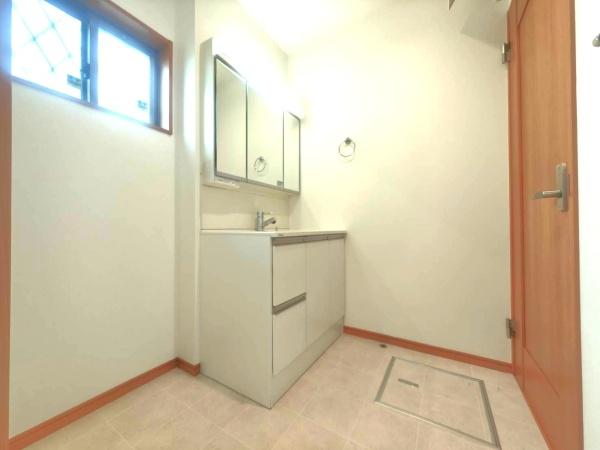 �_�ސ쌧���l�s�h�撷�����̒��È�ˌ��Ă̐��ʑ�E���ʏ�