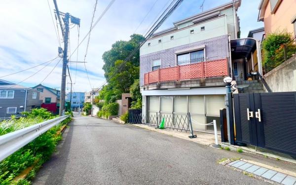 �_�ސ쌧���l�s�_�ސ�戮�P�u�̒��È�ˌ��Ă̑O�ʓ��H�܂ތ��n�ʐ^