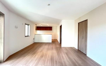 �_�ސ쌧���q�s��D�̐V�z��ˌ��Ẵ��r���O