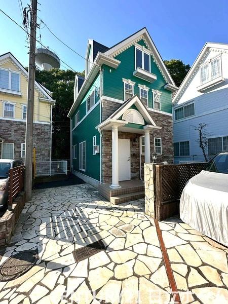 �_�ސ쌧���l�s�ۓy�P�J���Ց�̒��È�ˌ��Ă̒��ԏ�