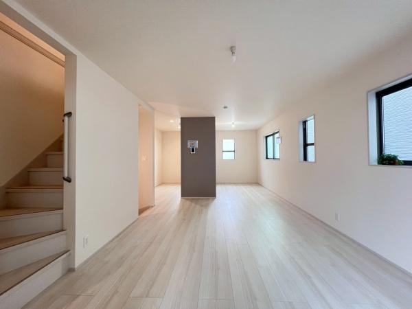 �_�ސ쌧���s�K�揬������4���ڂ̐V�z��ˌ��Ẵ��r���O