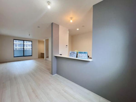 �_�ސ쌧���s�K�揬������4���ڂ̐V�z��ˌ��Ẵ��r���O