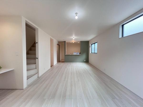 �_�ސ쌧���s�K�揬������4���ڂ̐V�z��ˌ��Ẵ��r���O