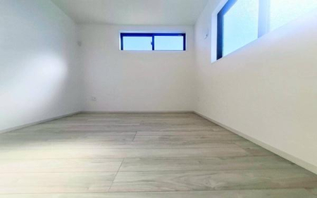 �_�ސ쌧���l�s���剪3���ڂ̐V�z��ˌ��Ă̐Q��