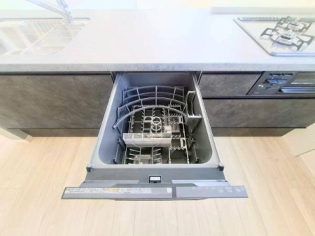 �_�ސ쌧���l�s���剪3���ڂ̐V�z��ˌ��ẴL�b�`��