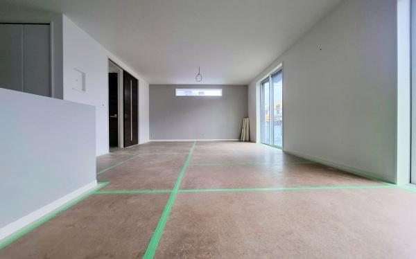 �_�ސ쌧���l�s���J����1���ڂ̐V�z��ˌ��Ẵ��r���O