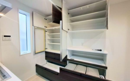 �_�ސ쌧���l�s���J����1���ڂ̐V�z��ˌ��ẴL�b�`��