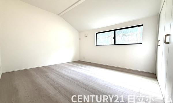 �_�ސ쌧���l�s�`���ڂ��J3���ڂ̐V�z��ˌ��Ă̎q������