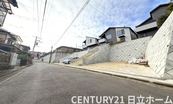 �_�ސ쌧���l�s�`���ڂ��J3���ڂ̐V�z��ˌ��Ă̑O�ʓ��H�܂ތ��n�ʐ^