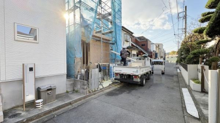 �_�ސ쌧����s���x2���ڂ̐V�z��ˌ��Ă̌��n�O�ώʐ^