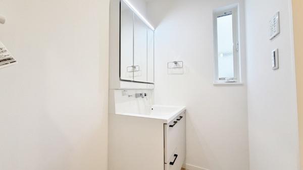 �_�ސ쌧����s���x2���ڂ̐V�z��ˌ��Ă̐��ʑ�E���ʏ�