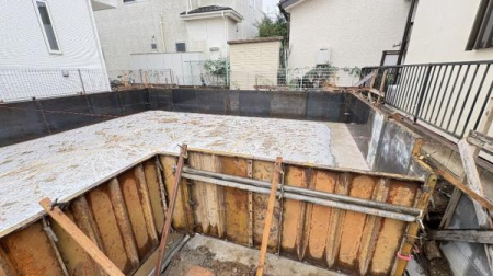 �_�ސ쌧����s���x2���ڂ̐V�z��ˌ��Ă̂��̑����n