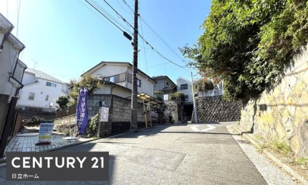 �_�ސ쌧���l�s�ۓy�P�J��@��3���ڂ̐V�z��ˌ��Ă̑O�ʓ��H�܂ތ��n�ʐ^