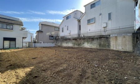 �_�ސ쌧���l�s�ۓy�P�J��@��3���ڂ̐V�z��ˌ��Ă̑O�ʓ��H�܂ތ��n�ʐ^