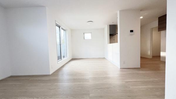 �_�ސ쌧���l�s���Z�c��2���ڂ̐V�z��ˌ��Ẵ��r���O