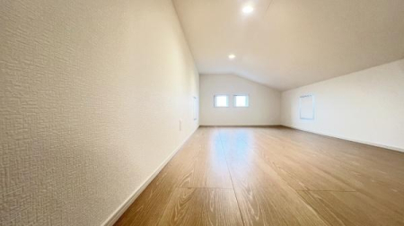 �_�ސ쌧���l�s���Z�c��2���ڂ̐V�z��ˌ��Ă̎��[