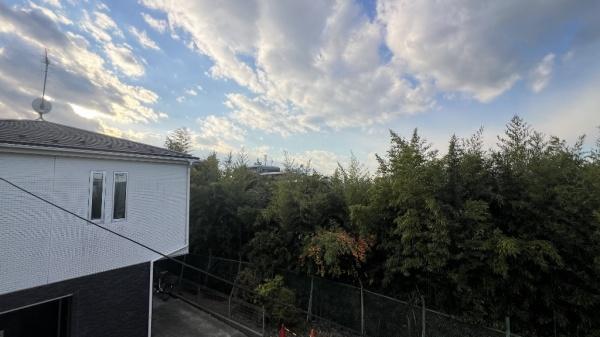 �_�ސ쌧���l�s���Z�c��2���ڂ̐V�z��ˌ��Ă̏Z�˂���̒��]�ʐ^