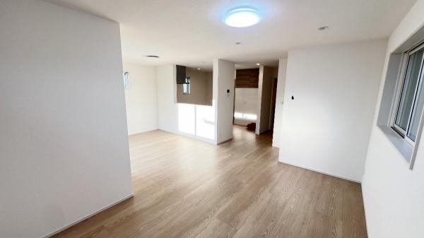 �_�ސ쌧���l�s���Z�c��2���ڂ̐V�z��ˌ��Ẵ��r���O