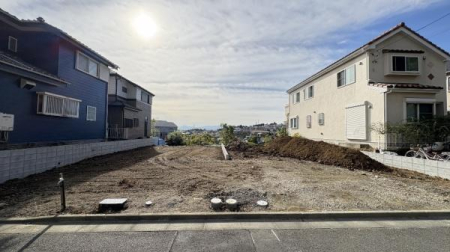 �_�ސ쌧���s������׎R4���ڂ̐V�z��ˌ��Ă̌��n�O�ώʐ^