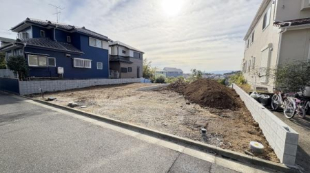 �_�ސ쌧���s������׎R4���ڂ̐V�z��ˌ��Ă̂��̑����n