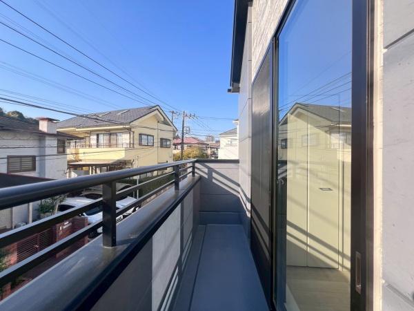 �_�ސ쌧���l�s�t��ޗǒ��̐V�z��ˌ��Ẵo���R�j�[