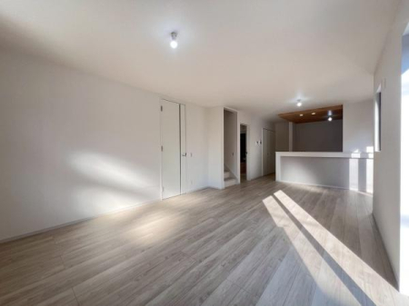 �_�ސ쌧���l�s�t��ޗǒ��̐V�z��ˌ��Ẵ��r���O