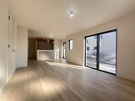 �_�ސ쌧���l�s�t��ޗǒ��̐V�z��ˌ��Ẵ��r���O