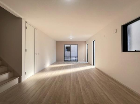 �_�ސ쌧���l�s�t��ޗǒ��̐V�z��ˌ��Ẵ��r���O