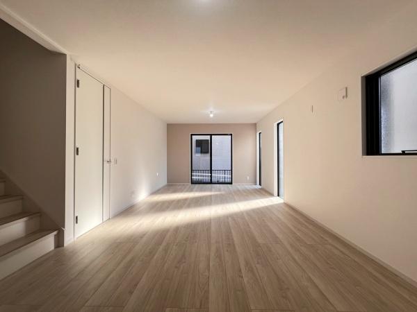 �_�ސ쌧���l�s�t��ޗǒ��̐V�z��ˌ��Ẵ��r���O