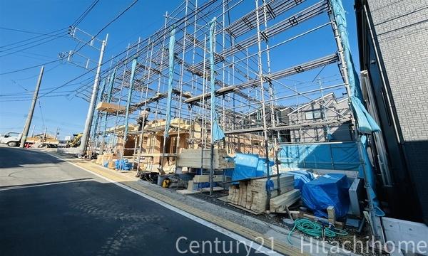 �_�ސ쌧���l�s�_�ސ�����ʂ̐V�z��ˌ��Ă̑O�ʓ��H�܂ތ��n�ʐ^